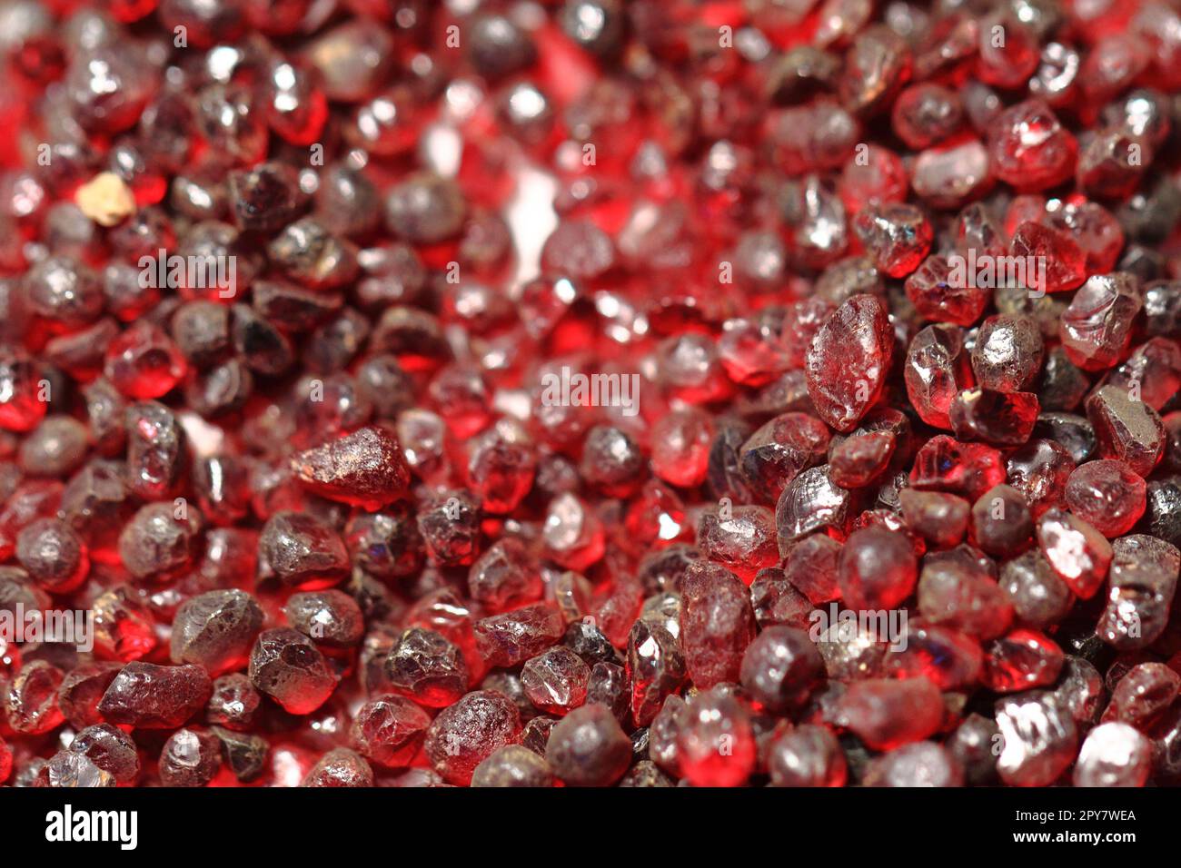 Red garnet minerals hi-res stock photography and images - Alamy