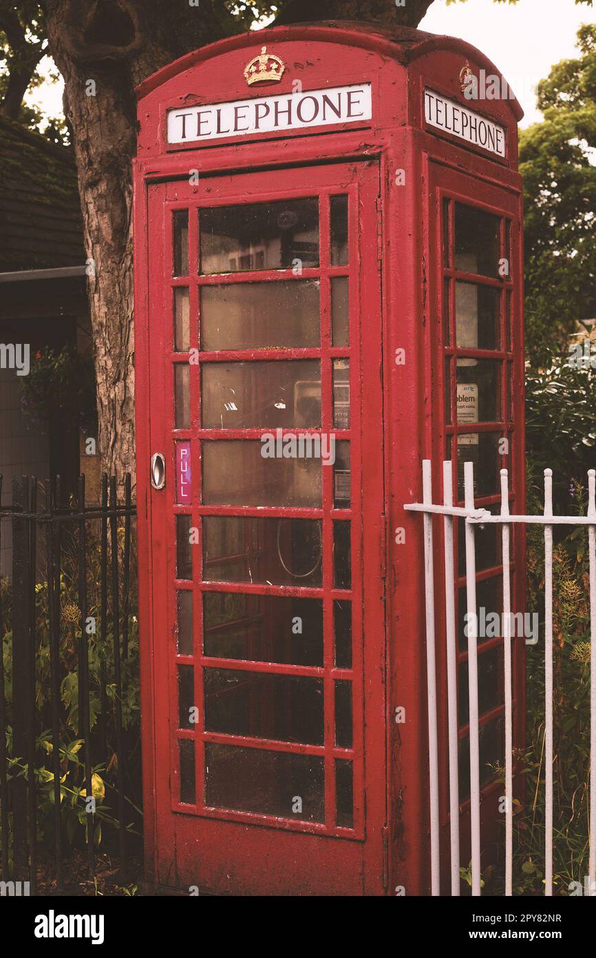 Red telephone booth in England Stock Photo Alamy