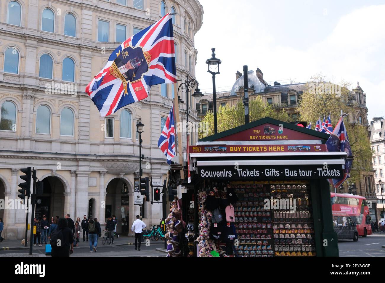 King charles coronation gifts hi-res stock photography and images - Alamy
