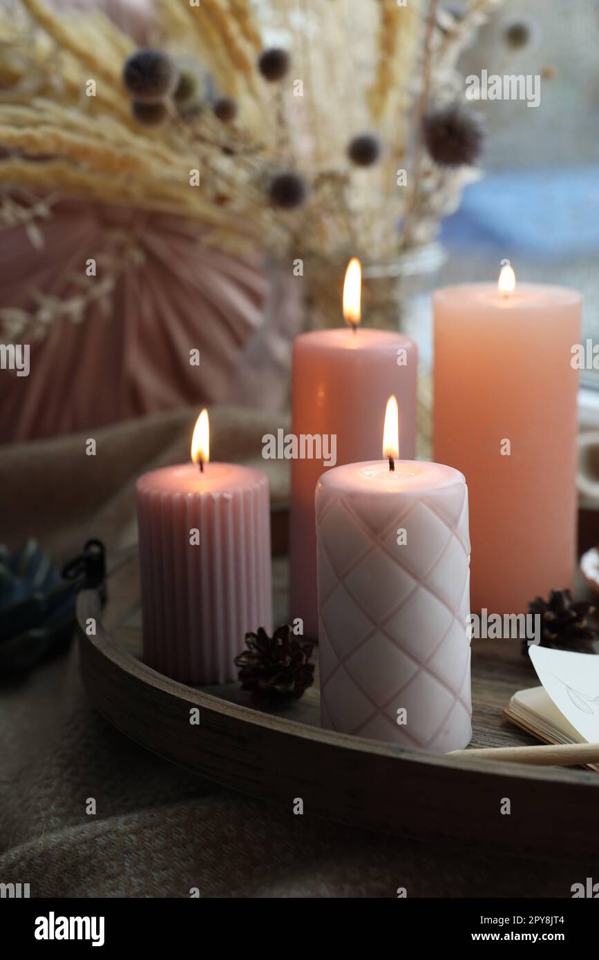 Blue and white granulated wax crystals to create candles by pouring in bowl  and inserting wick. Handmade sand candle in white ceramic bowl on white  Stock Photo - Alamy