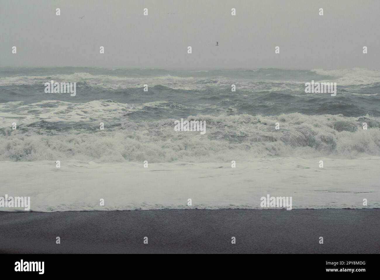 Ocean sea waves foamy hi-res stock photography and images - Alamy
