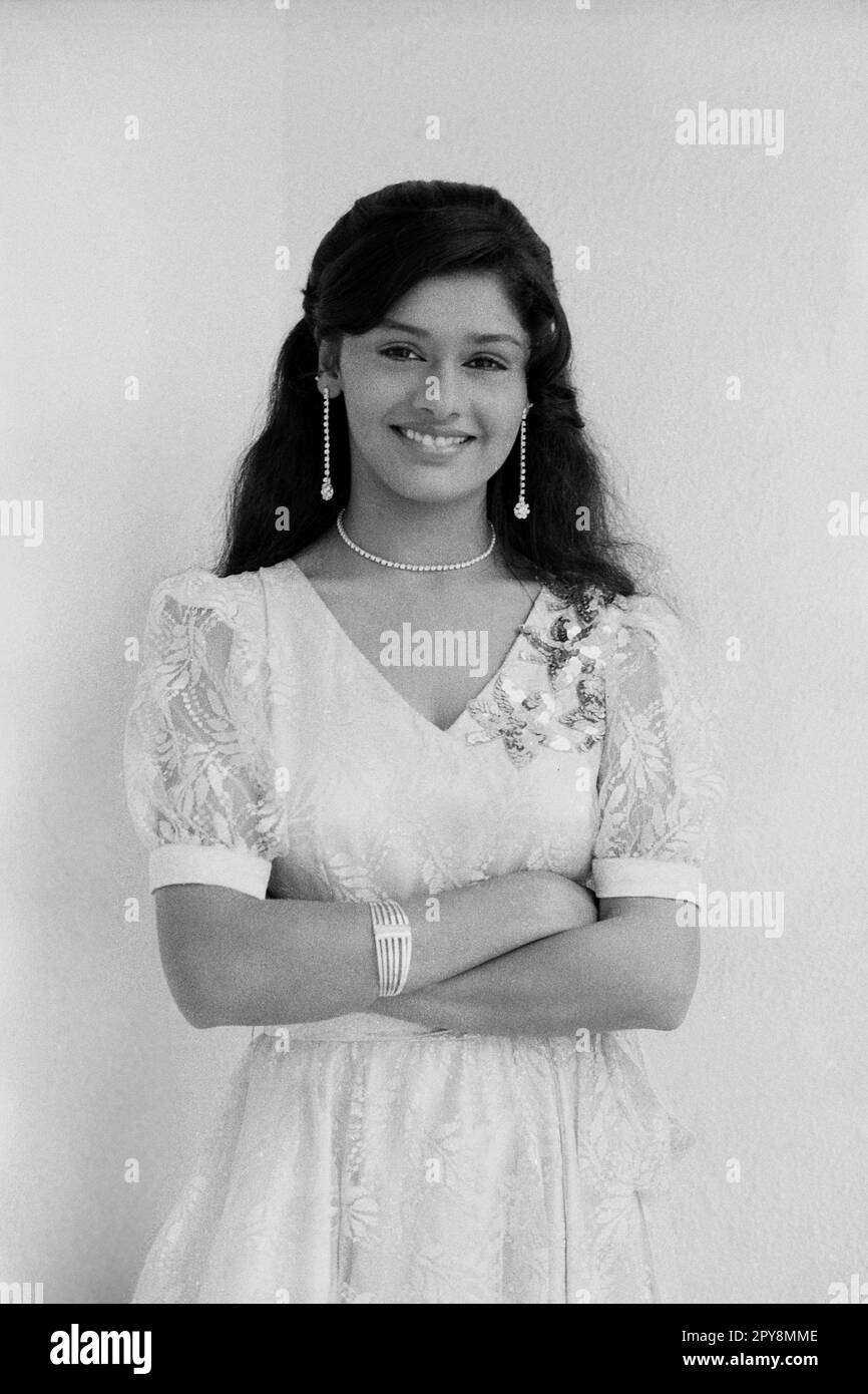 Indian old vintage 1980s black and white bollywood cinema hindi movie film actress, India, Pallavi Joshi, Indian actress, India Stock Photo