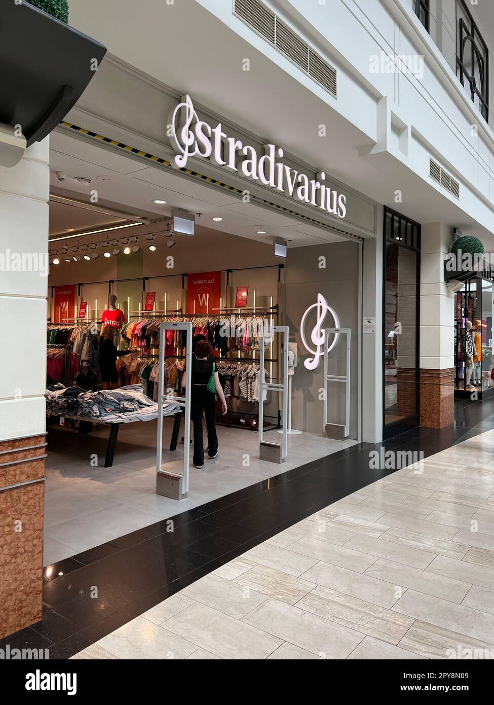 WARSAW, POLAND - JULY 13, 2022: Stradivarius clothing store in shopping  mall Stock Photo - Alamy