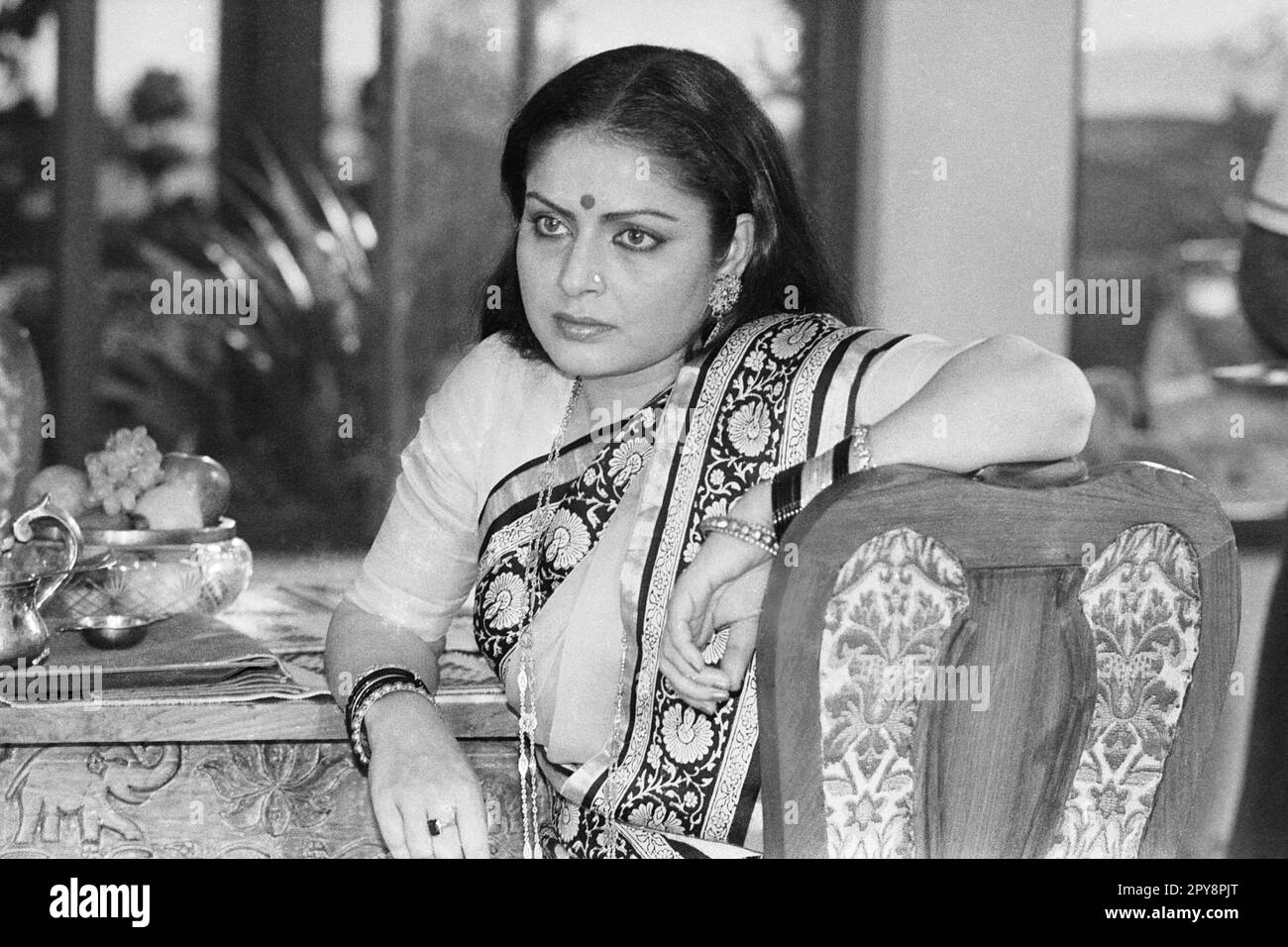 Indian old vintage 1980s black and white bollywood cinema hindi movie film actor, India, Raakhee, Indian actress, India Stock Photo
