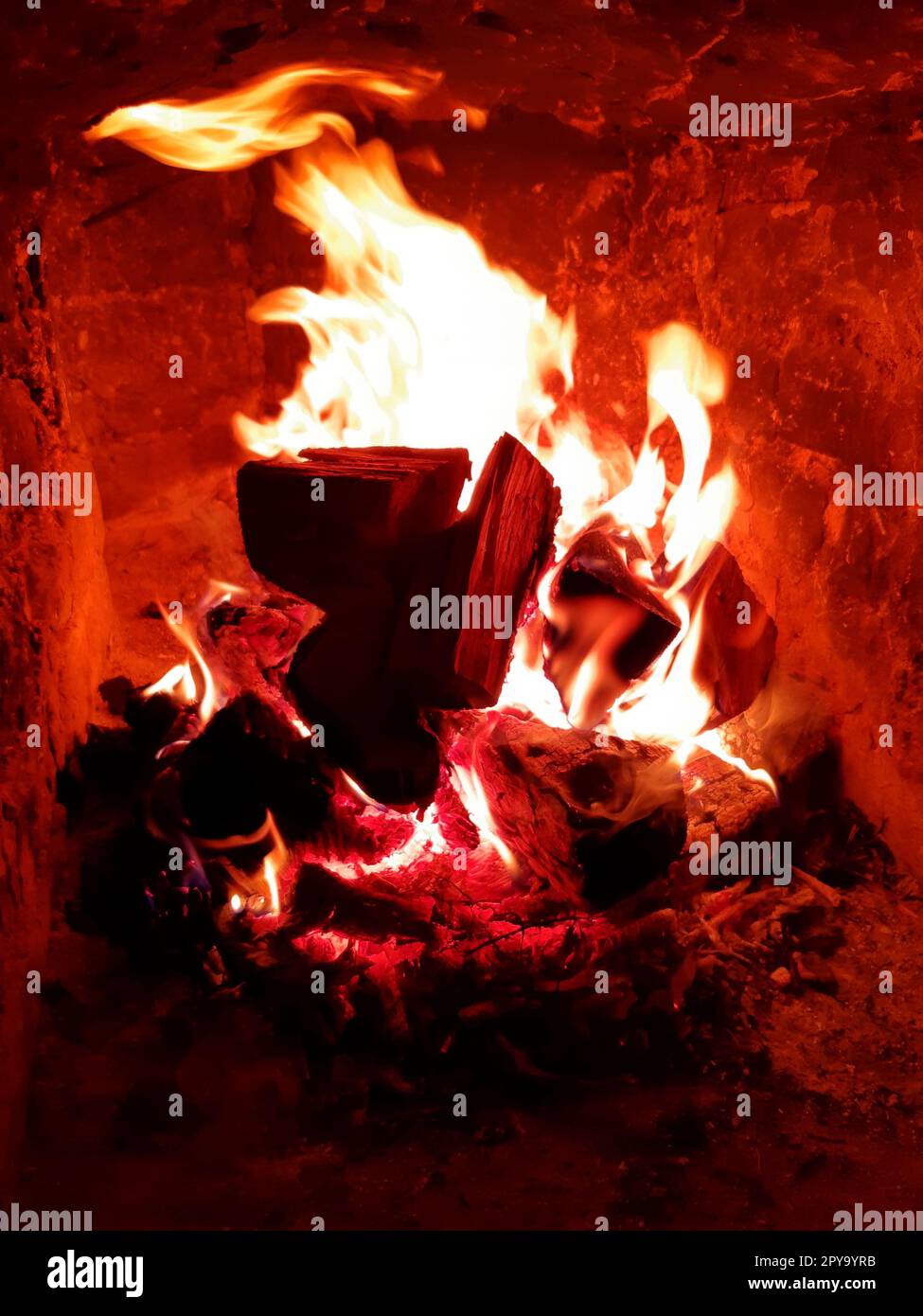 Night bonfire in the fireplace in the country close-up Stock Photo - Alamy