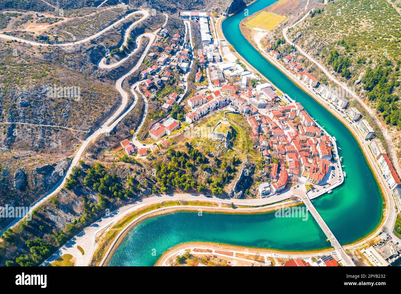 Aerial view town river hi-res stock photography and images - Alamy