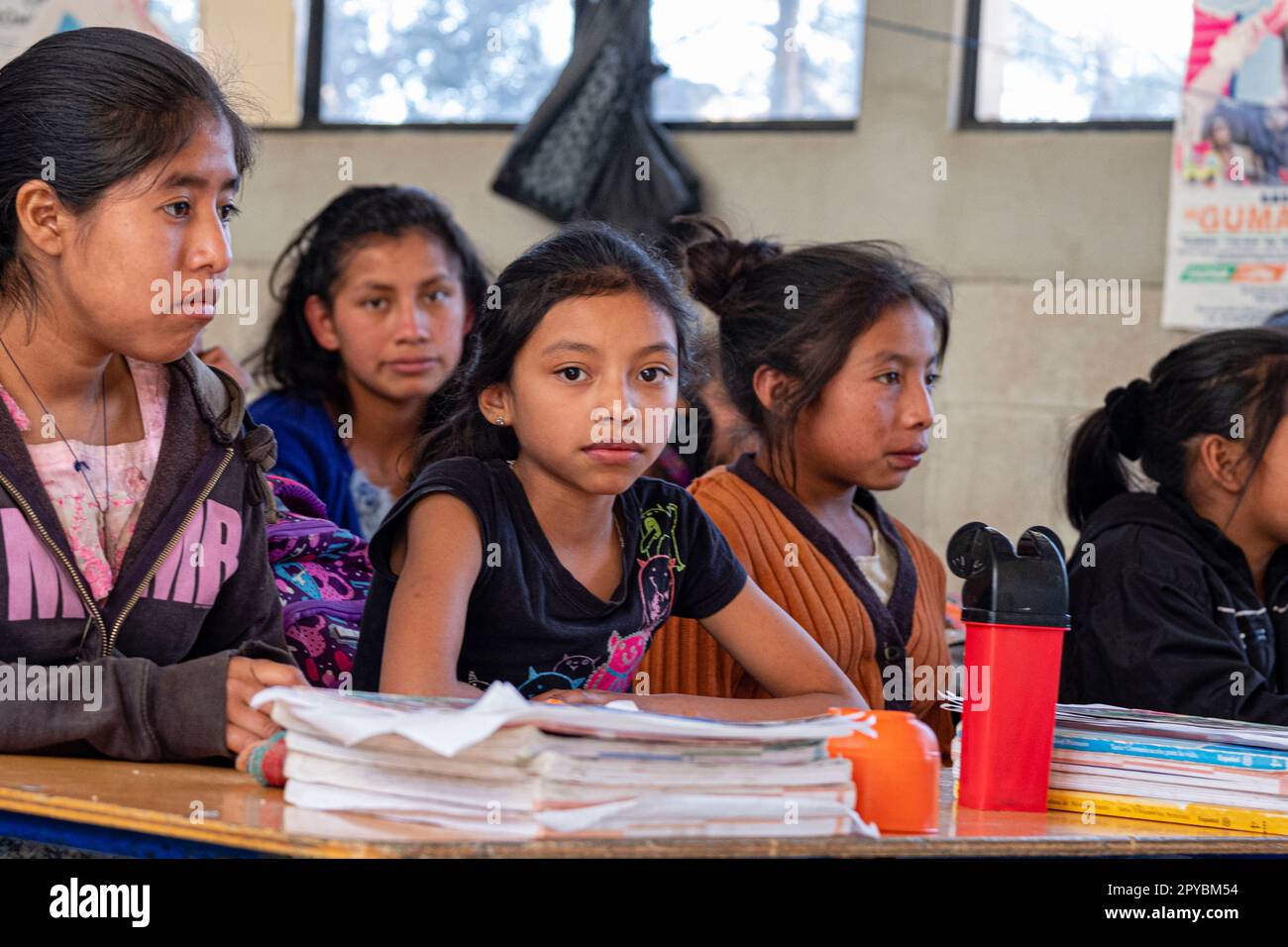 joven escribiendo, escuela de primària, Patzojón Chiquito, Quiche, Guatemala, America Central Stock Photo
