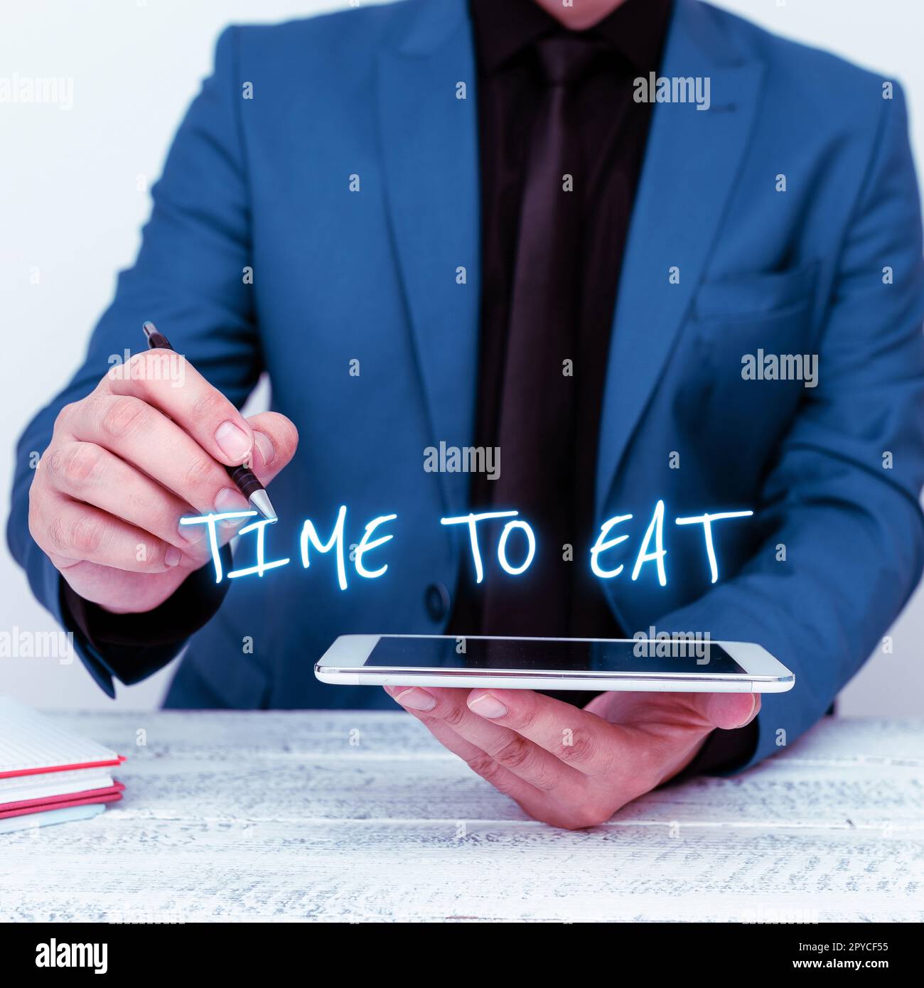 Sign displaying Time To Eat. Business approach Right moment to enjoy a meal lunch dinner good food starving Stock Photo