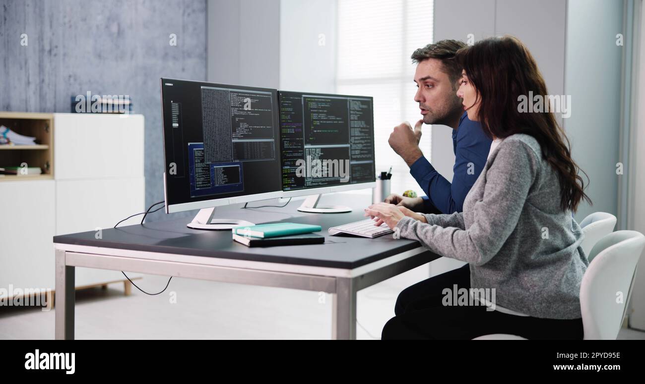Agile Paarprogrammierung Und Extreme Codierung Stock Photo