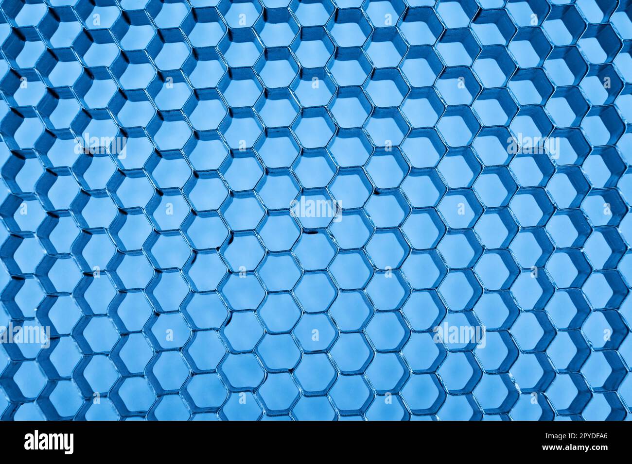 Honeycomb grill hi-res stock photography and images - Alamy