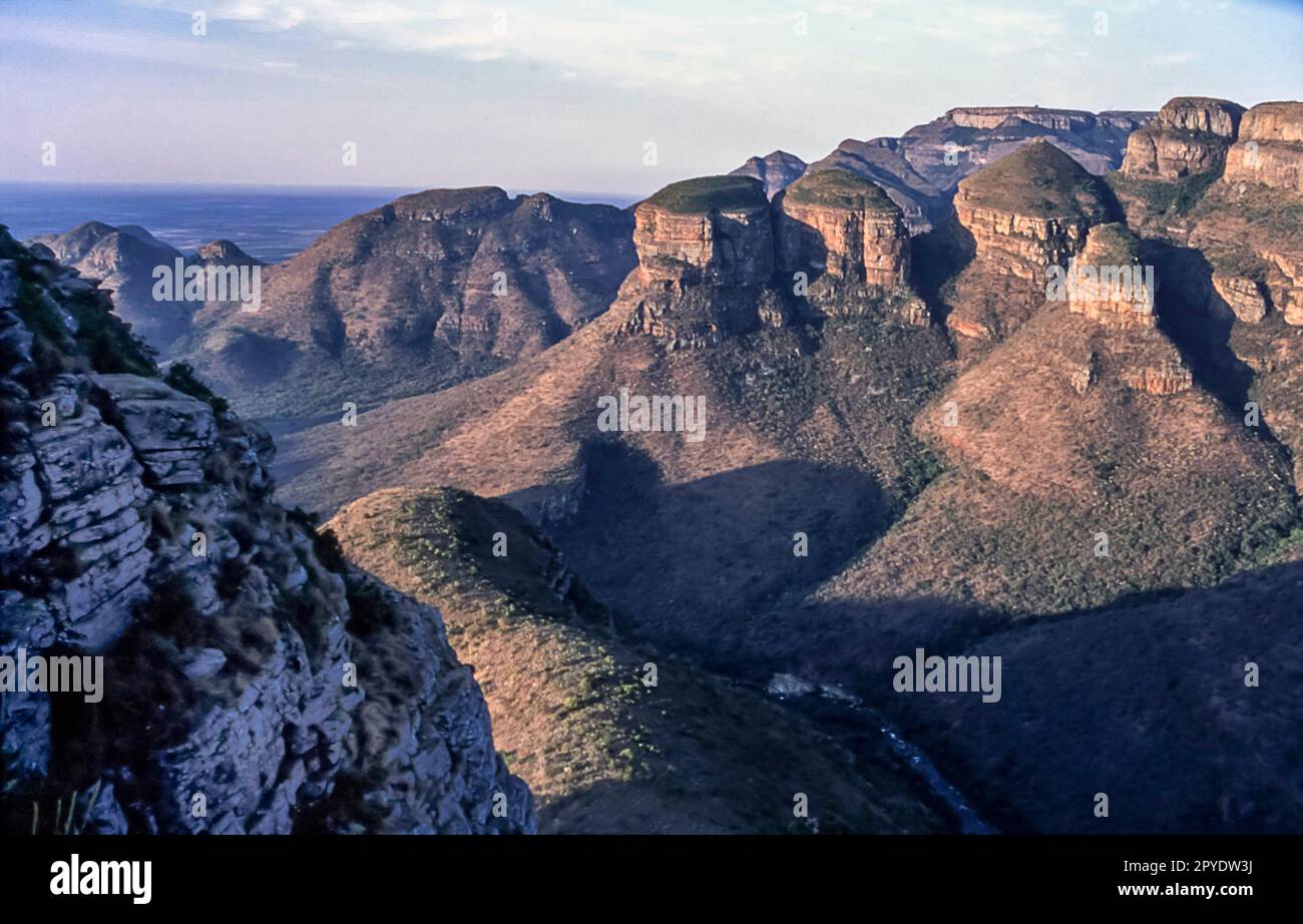 Three Rondeves Three rondavels mpumalanga south hi-res stock photography and images ...