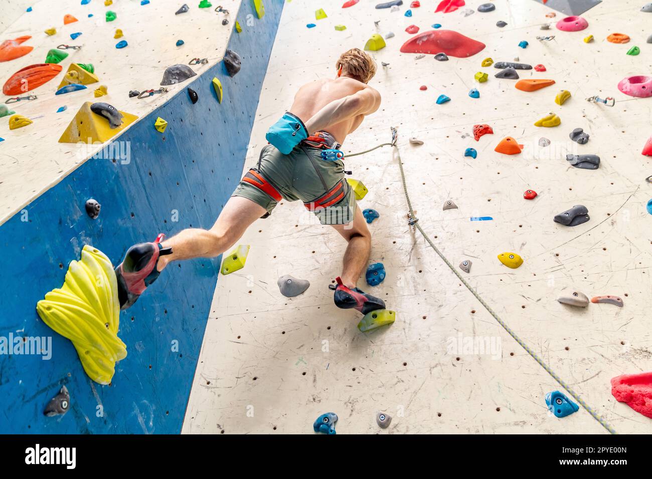 Chalk hands before climb hi-res stock photography and images - Alamy