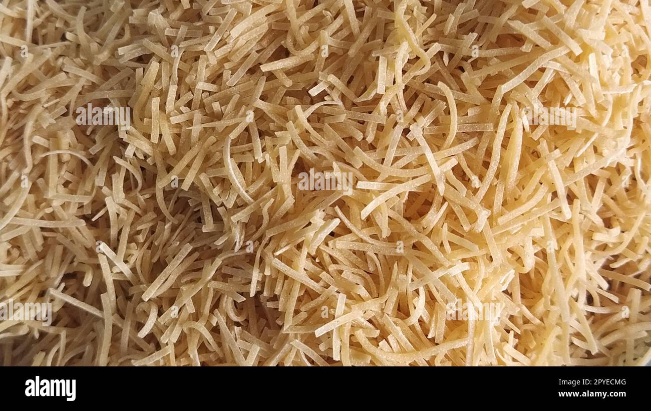 Thin dry vermicelli. Wheat flour product containing gluten, vitamins