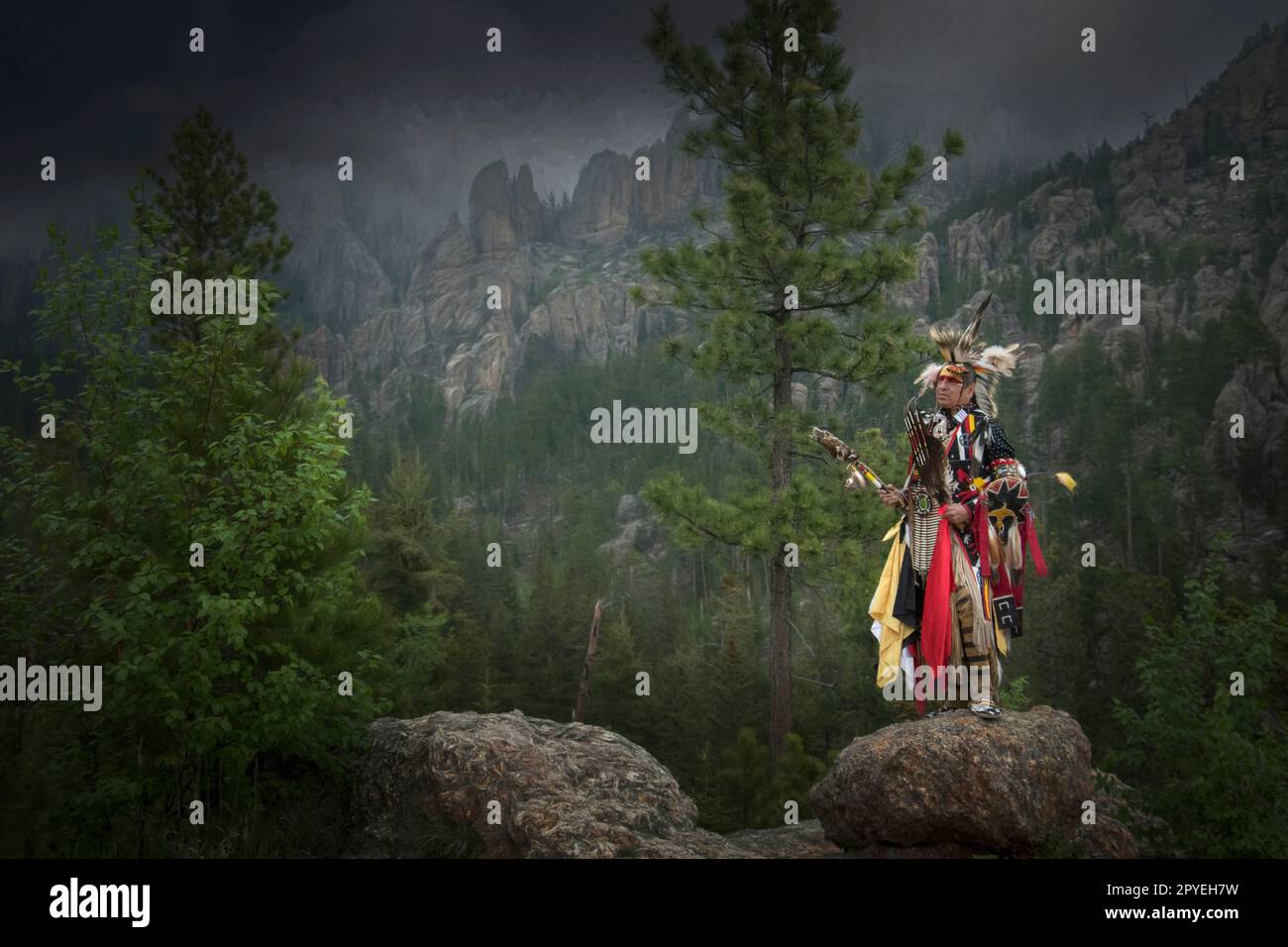 Native american regalia black hi-res stock photography and images - Alamy