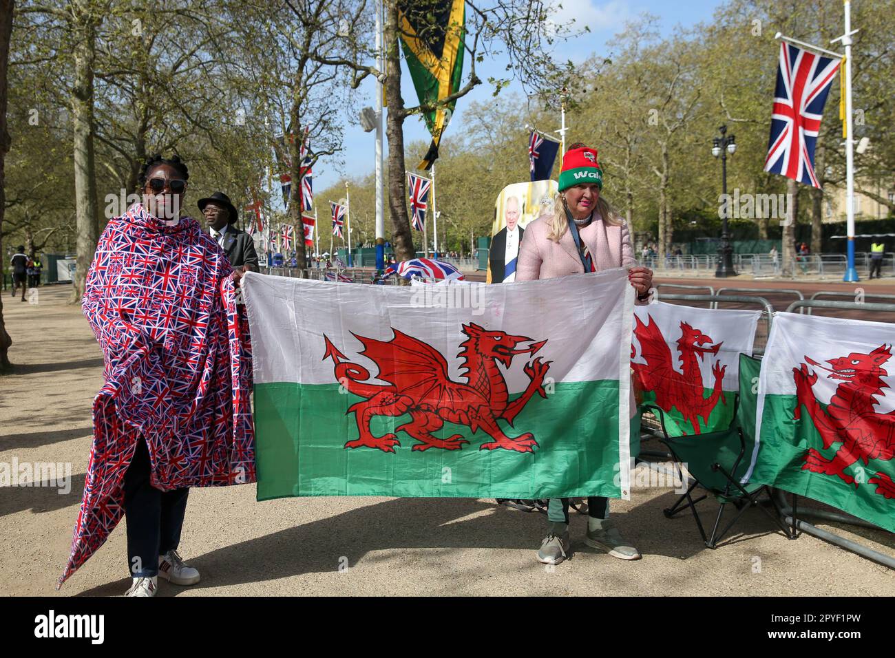 London, UK. 03rd May, 2023. Royal fans Grace from South London and Anne from Wales with the flag of Wales pose as they camps along The Mall in central London ahead of the Coronation on 6 May 2023. (Photo by Steve Taylor/SOPA Images/Sipa USA) Credit: Sipa USA/Alamy Live News Stock Photo