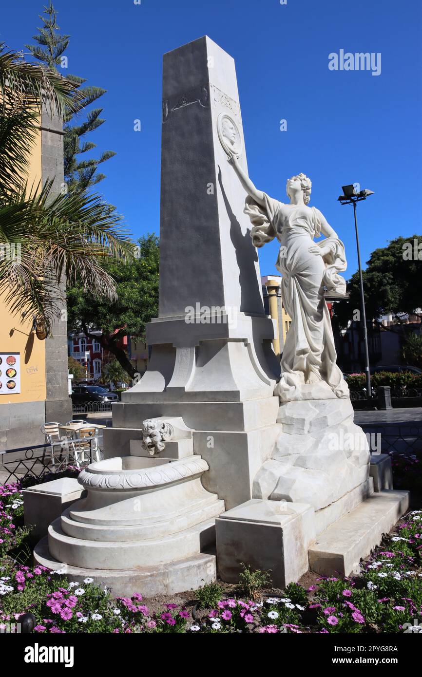 Denkmal fÃ¼r Antonio Hurtado de Mendoza, einem spanischen Dichter und Dramatiker Stock Photo