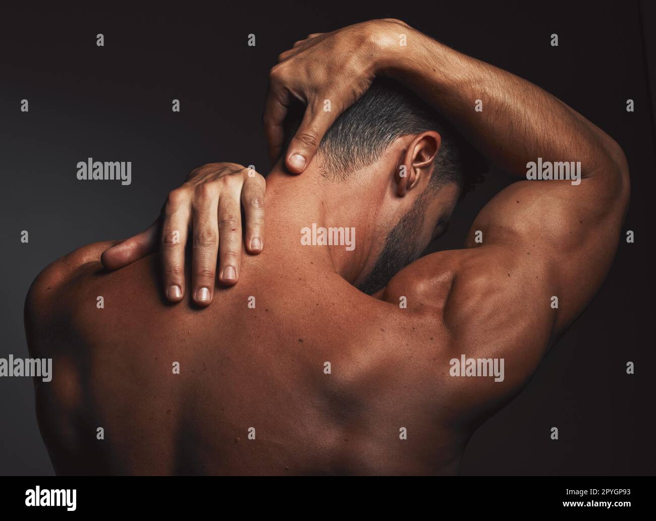 Rear view back muscles bodybuilder hi-res stock photography and images -  Alamy