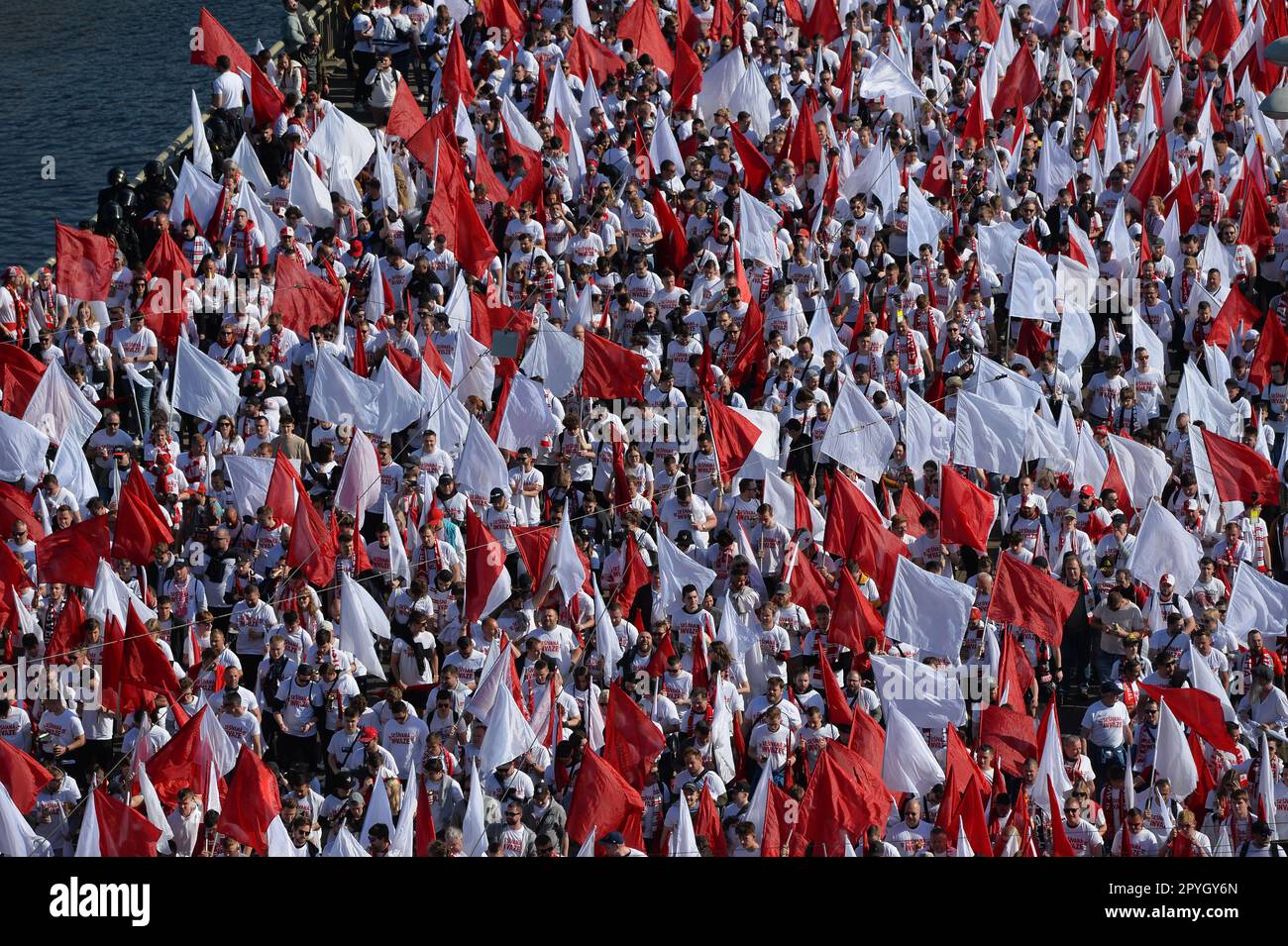 Sk slavia prague fans hi-res stock photography and images - Alamy