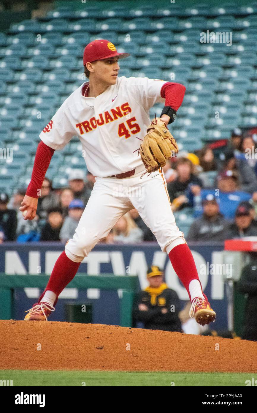 LBSU Dirtbags vs. USC Trojans