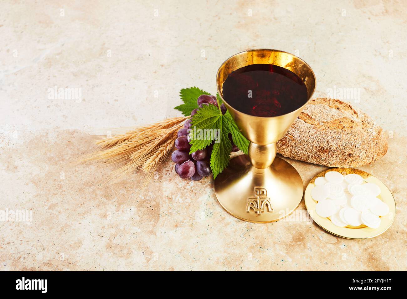 Communion Images Jesus blood chalice hi-res stock photography and images - Alamy
