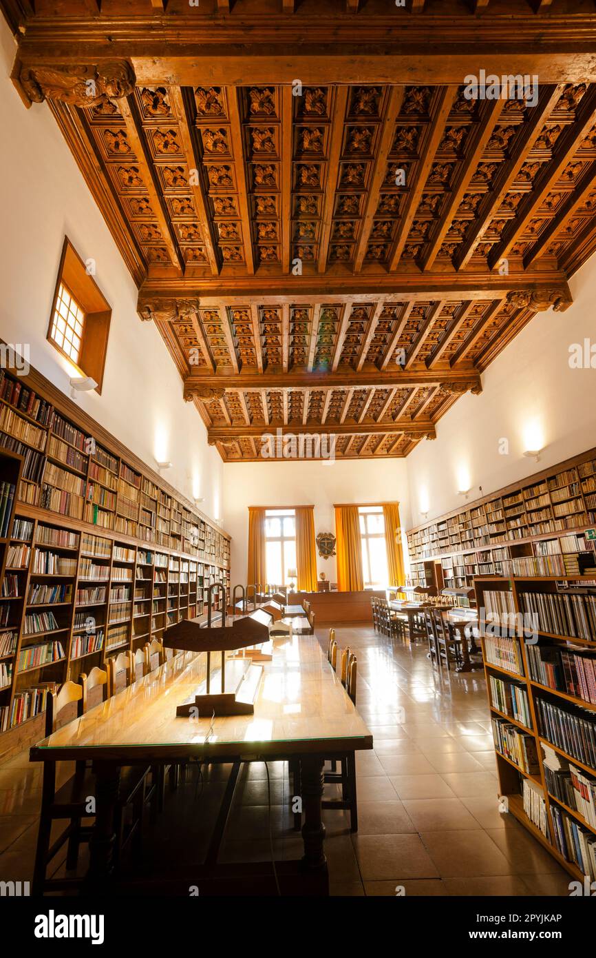 biblioteca, colegio catolico franciscano Sant Francesc, 1952, Palma, Mallorca, Islas Baleares,  España Stock Photo