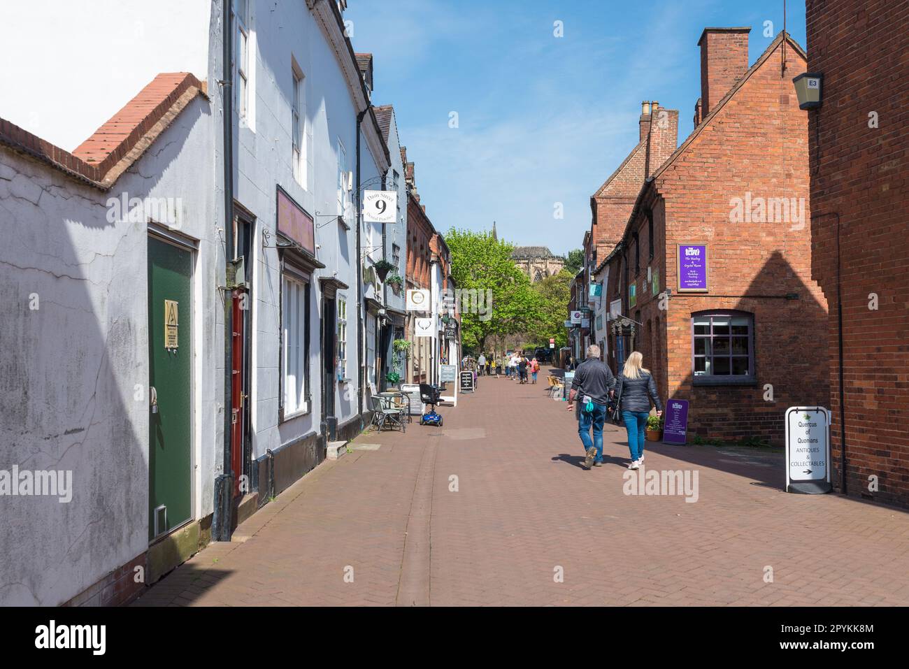 Shops and cafes in Dam Street, Lichfield, Staffordshire Stock Photo
