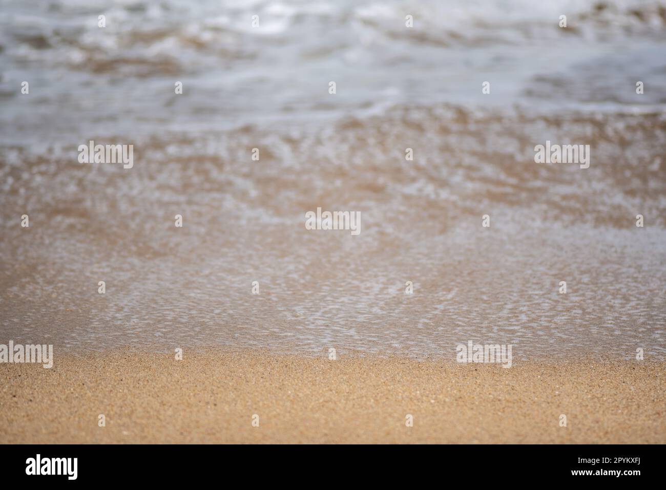 Sandy shore soft ocean hi-res stock photography and images - Alamy