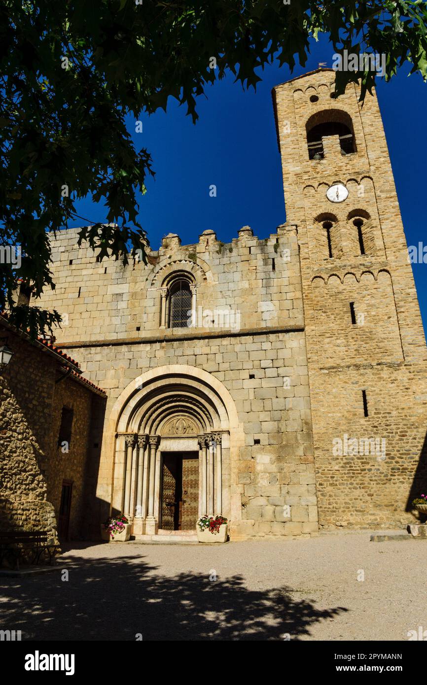 iglesia de santa Maria de Cornella, romanico catalan, siglo XI,Corneilla-de-Conflent, pirineos orientales,Francia, europa Stock Photo