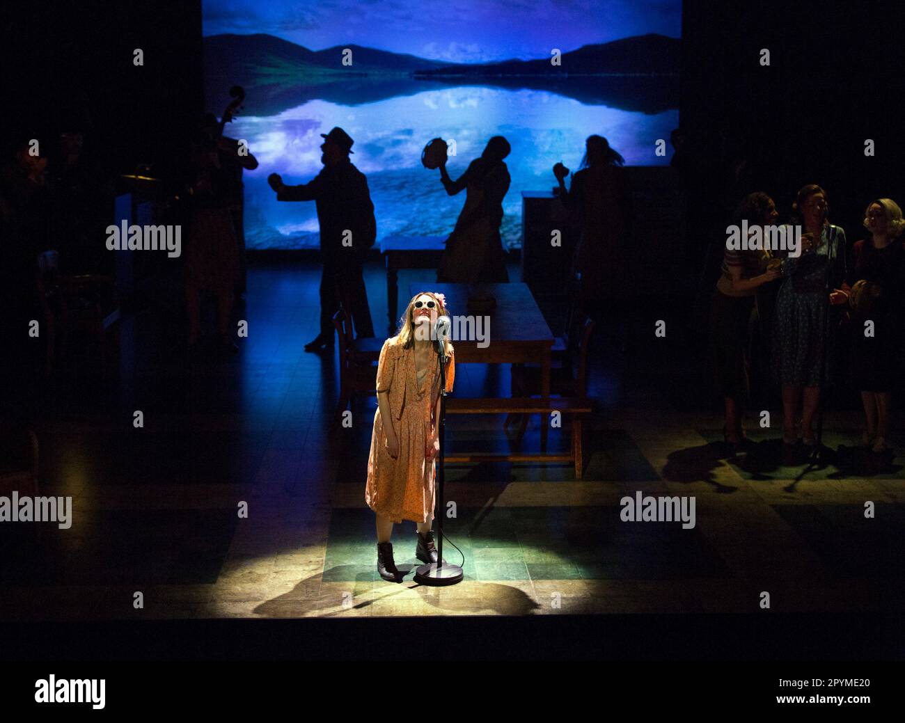 'Like a Rolling Stone' - Shirley Henderson (Elizabeth Laine) in GIRL FROM THE NORTH COUNTRY by Conor McPherson at the Noel Coward Theatre, London WC2  11/01/2018  an Old Vic July 2017 production  music & lyrics: Bob Dylan  design: Rae Smith  lighting: Mark Henderson  movement: Lucy Hind  director: Conor McPherson Stock Photo
