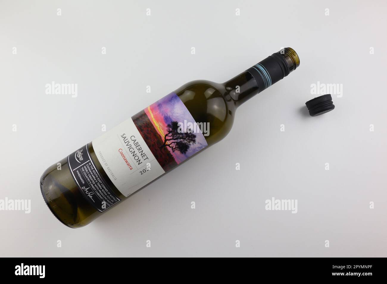 Red wine bottle cap opening Stock Photo Alamy