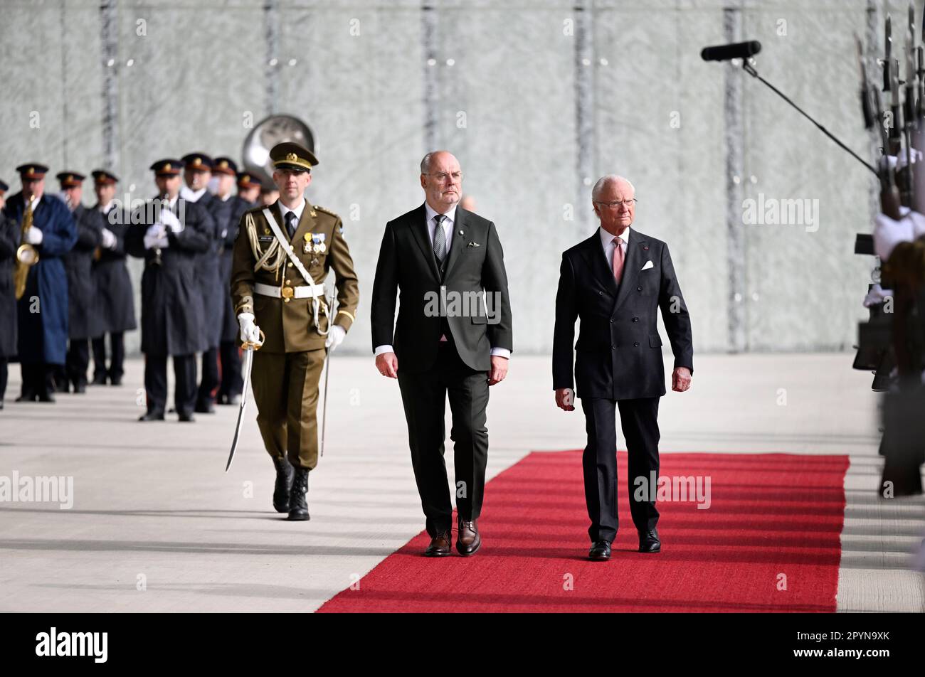 TARTU 20230504King Carl Gustaf and Estonian President Alar Karis at the farewell ceremony after the visit to the Estonian National Museum in Tartu, Es Stock Photo