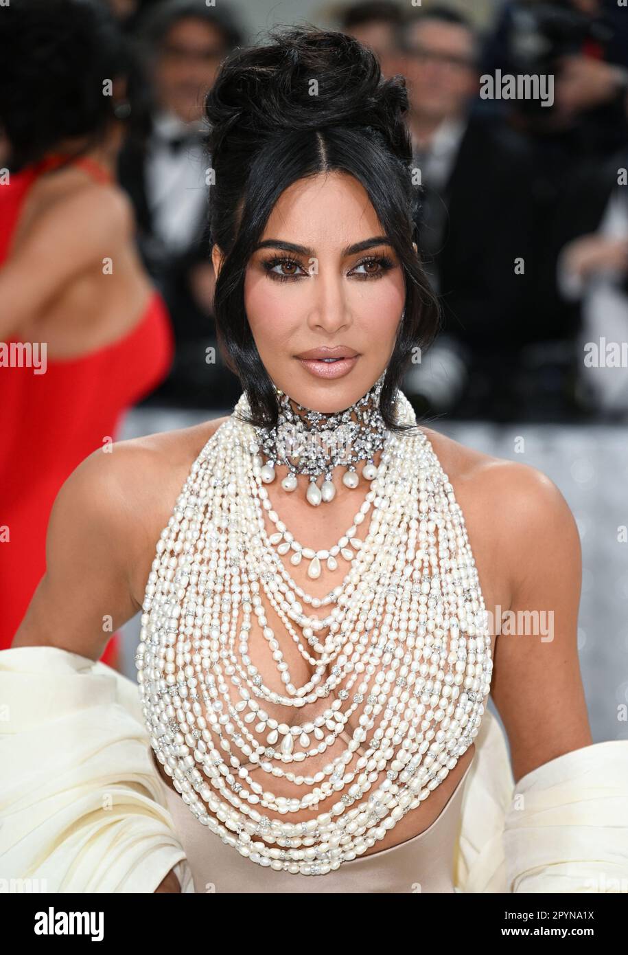 Met gala 2023 emma hi-res stock photography and images - Alamy