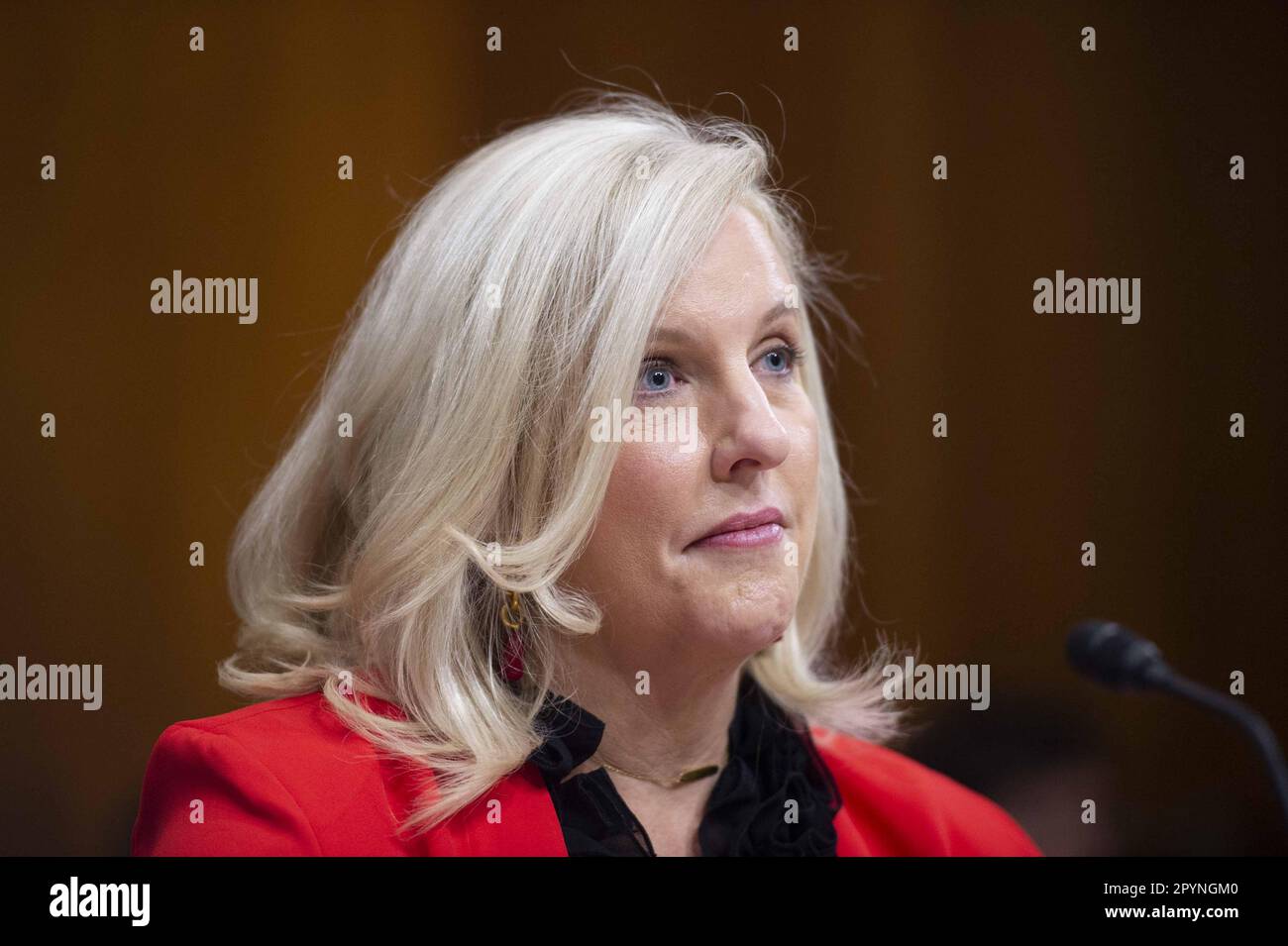 Backroom deals hi-res stock photography and images - Alamy