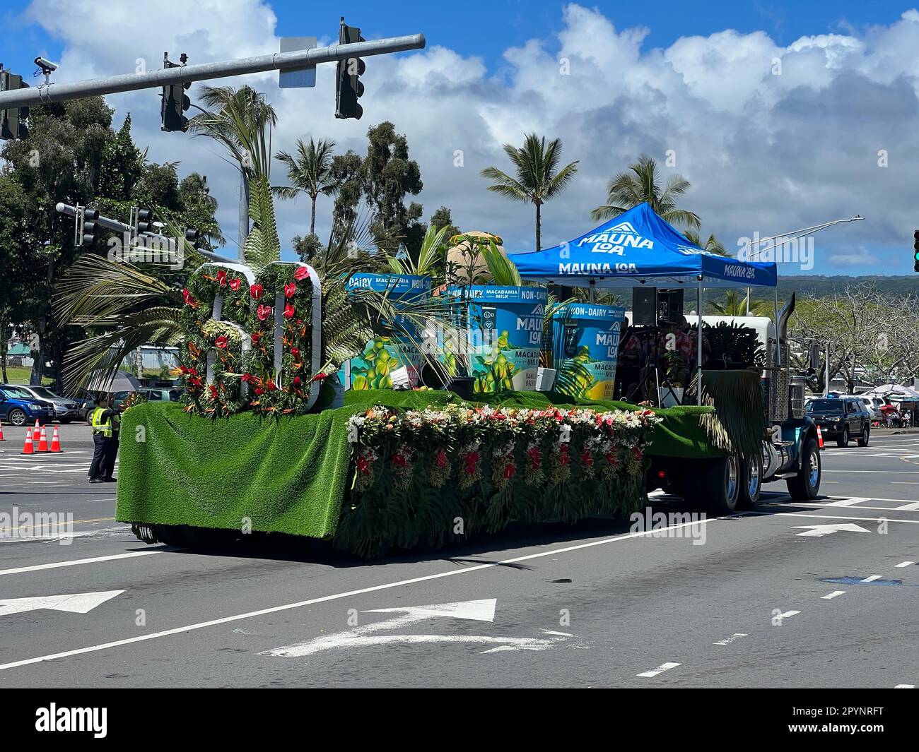 Float of the Mouna Loa company at the Merrie Monarch parade in Hilo on