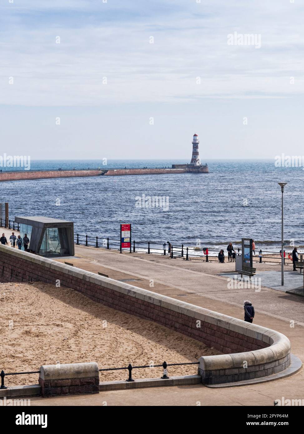 Roker pier and lighthouse at Sunderland, UK Stock Photo Alamy