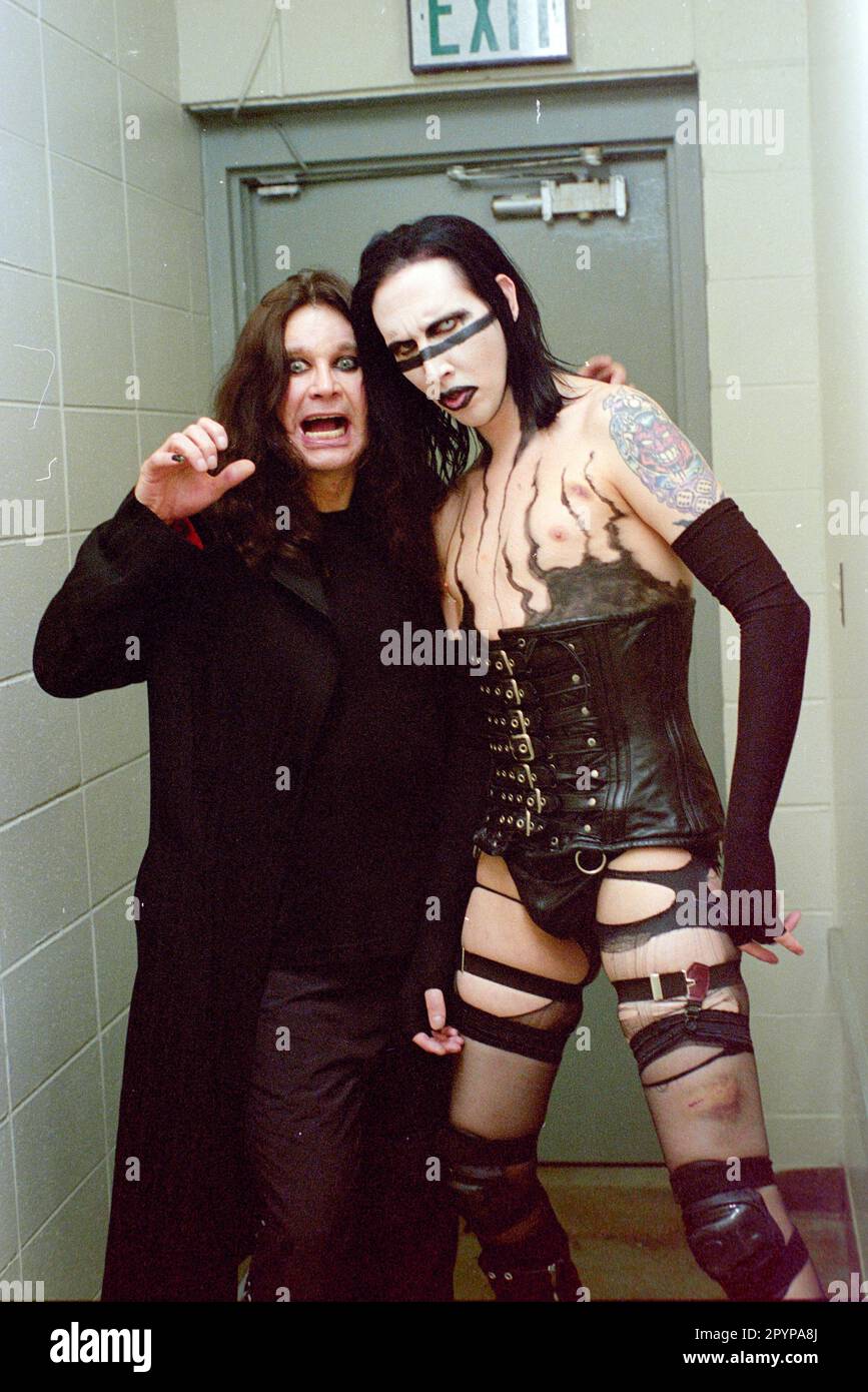 Er-xotinlar bilan jinsiy aloqa Kiara Miadan chiroyli video kompilyatsiyasi, u chidab tura olmaguncha sikishadi!