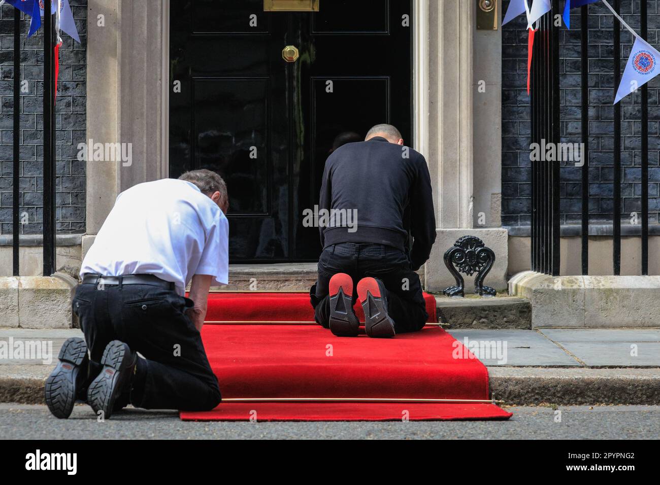 Coronation Weekend Rolling Out Red Carpet Hi Res Stock Photography And