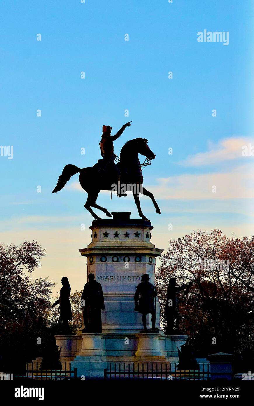 The Virginia Washington Monument is a 19th-century neoclassical bronze statue of President George Washington located in Capitol Square, Richmond, VA. Stock Photo