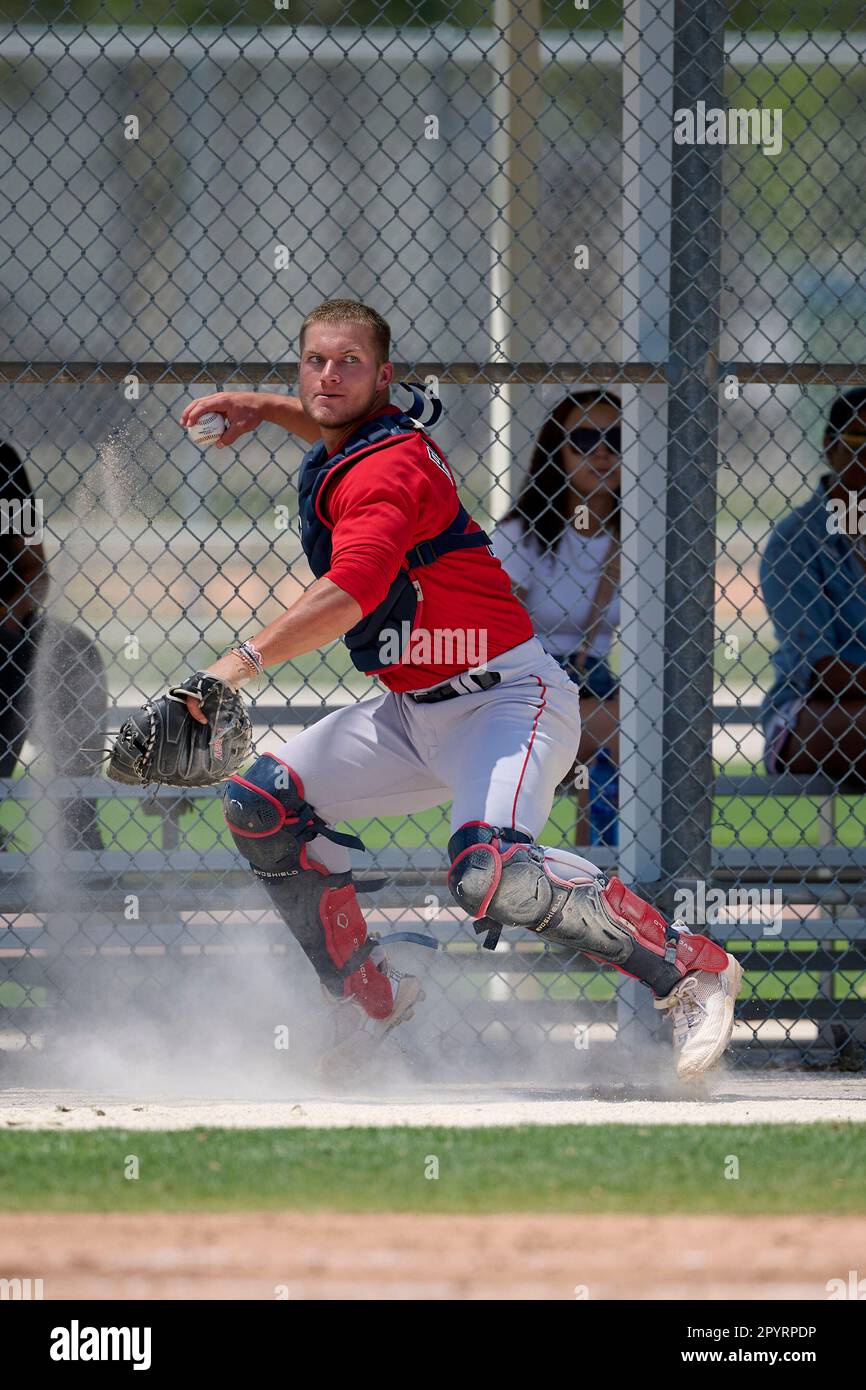 Boston Red Sox catcher Brooks Brannon (17) looks to throw to first