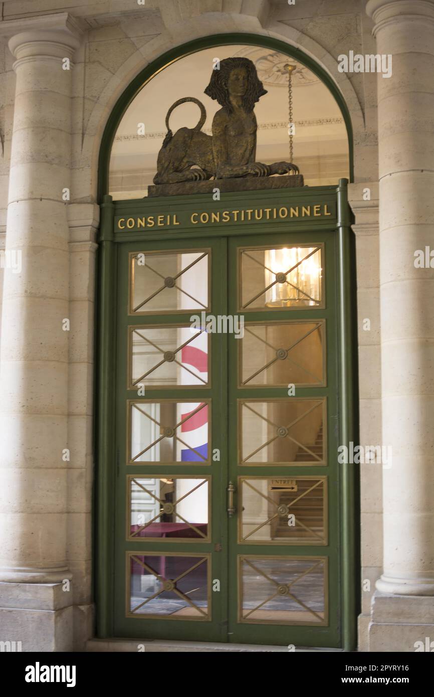 FRANCE. PARIS (75) 1ST DISTRICT. HEADQUARTERS OF THE CONSTITUTIONAL COUNCIL, ENTRANCE SIDE
