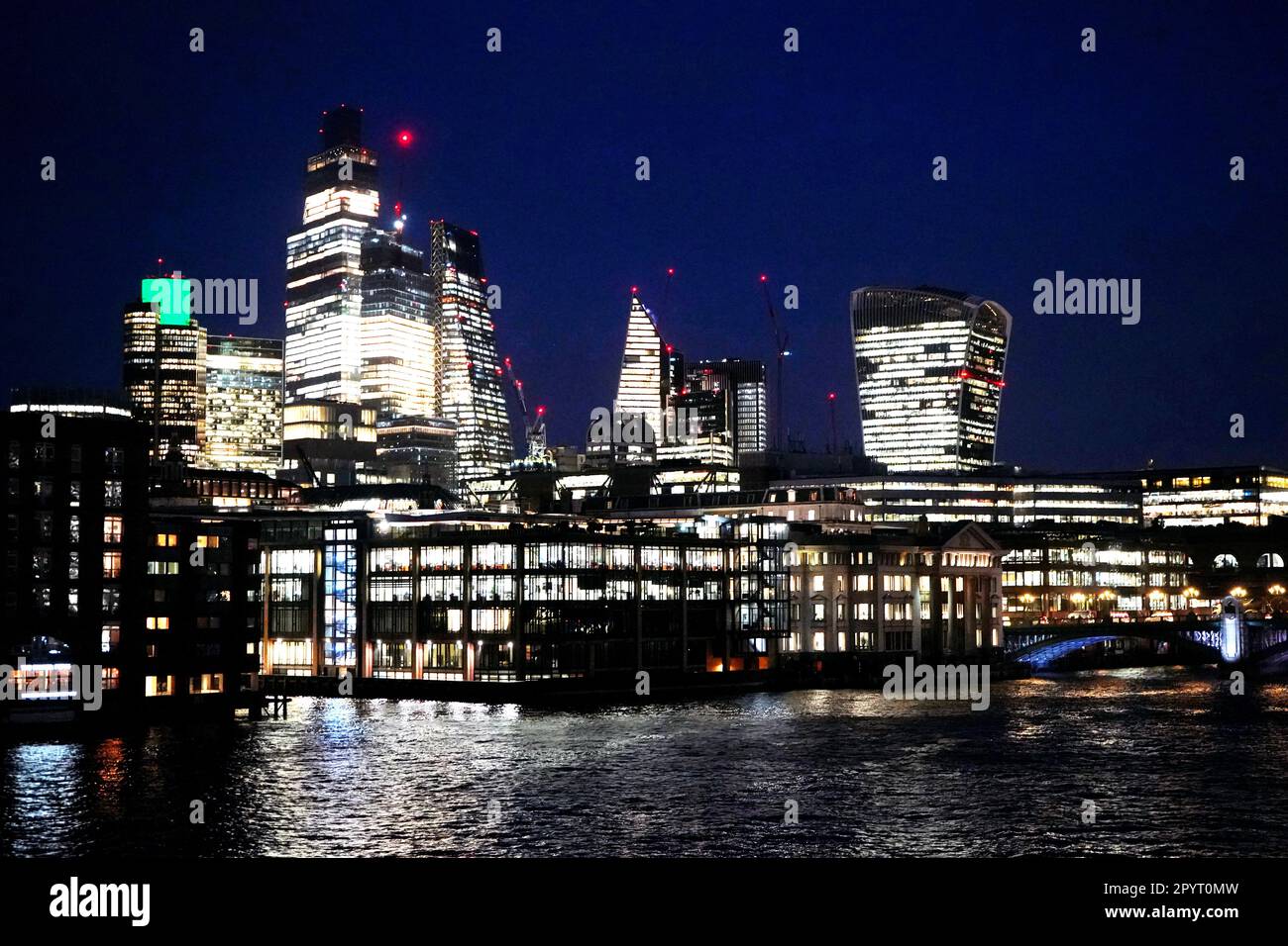 Office buildings at night in Canary Wharf, London, England Stock Photo ...