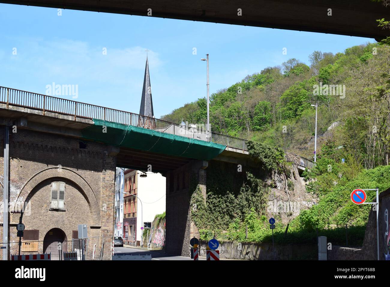 old concrete bridge, Pfaffendorfer Brücke in Koblenz, old version until 2023 Stock Photo