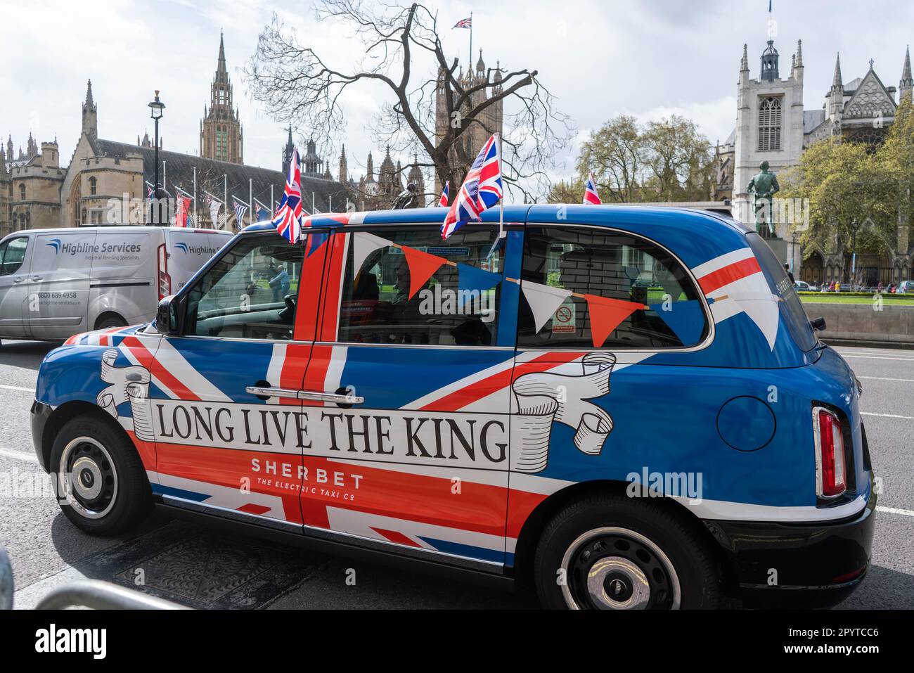 London UK. 5 May 2023. A  Sherbet cab driving  in Westminster with the livery 'Long Live The King' on the last day before the coronation of King Charles III,  the biggest ceremonial event staged in the capital for 70 years. Credit: amer ghazzal/Alamy Live News Stock Photo