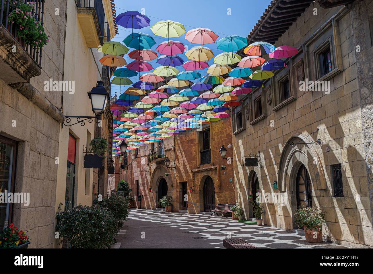 barcelona patio umbrella Scott Living 4-Piece Set PERLETTI FC Barcelona Children's Umbrella