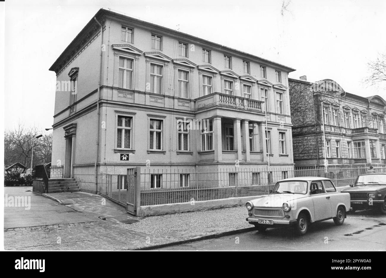 Jugendherberge Am Neuen Garten in der Eisenhardtstraße 5. Unterbringung