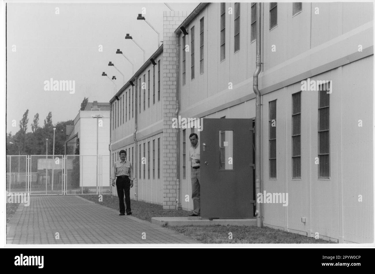 Inmates prison Black and White Stock Photos & Images - Alamy