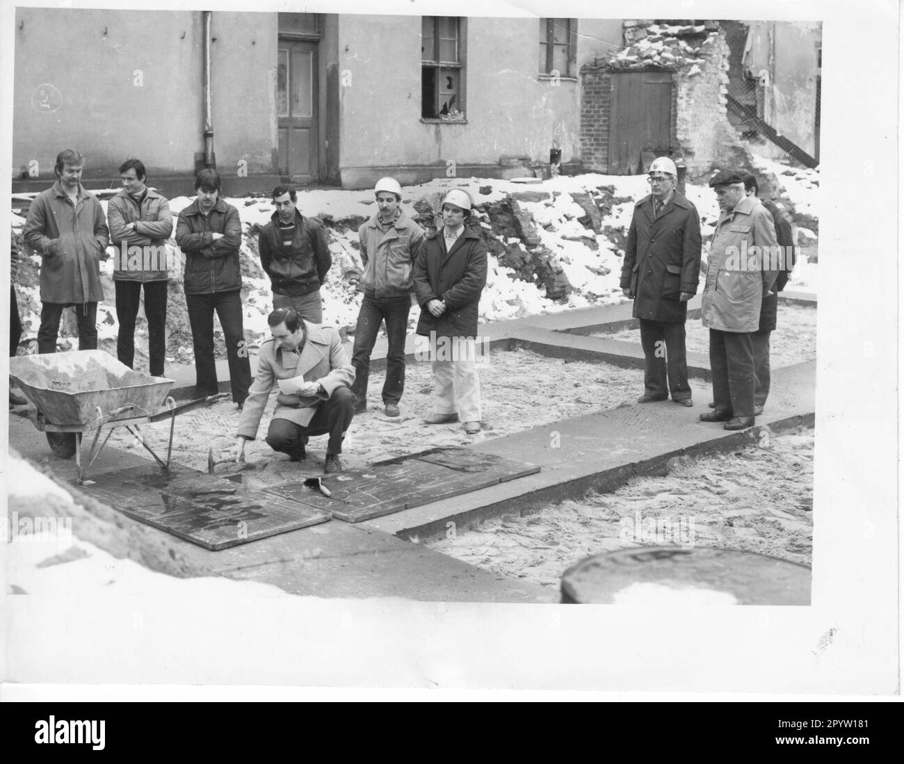 Laying Of The Foundation Stone In Gutenbergstra e10 11 By Mayor 