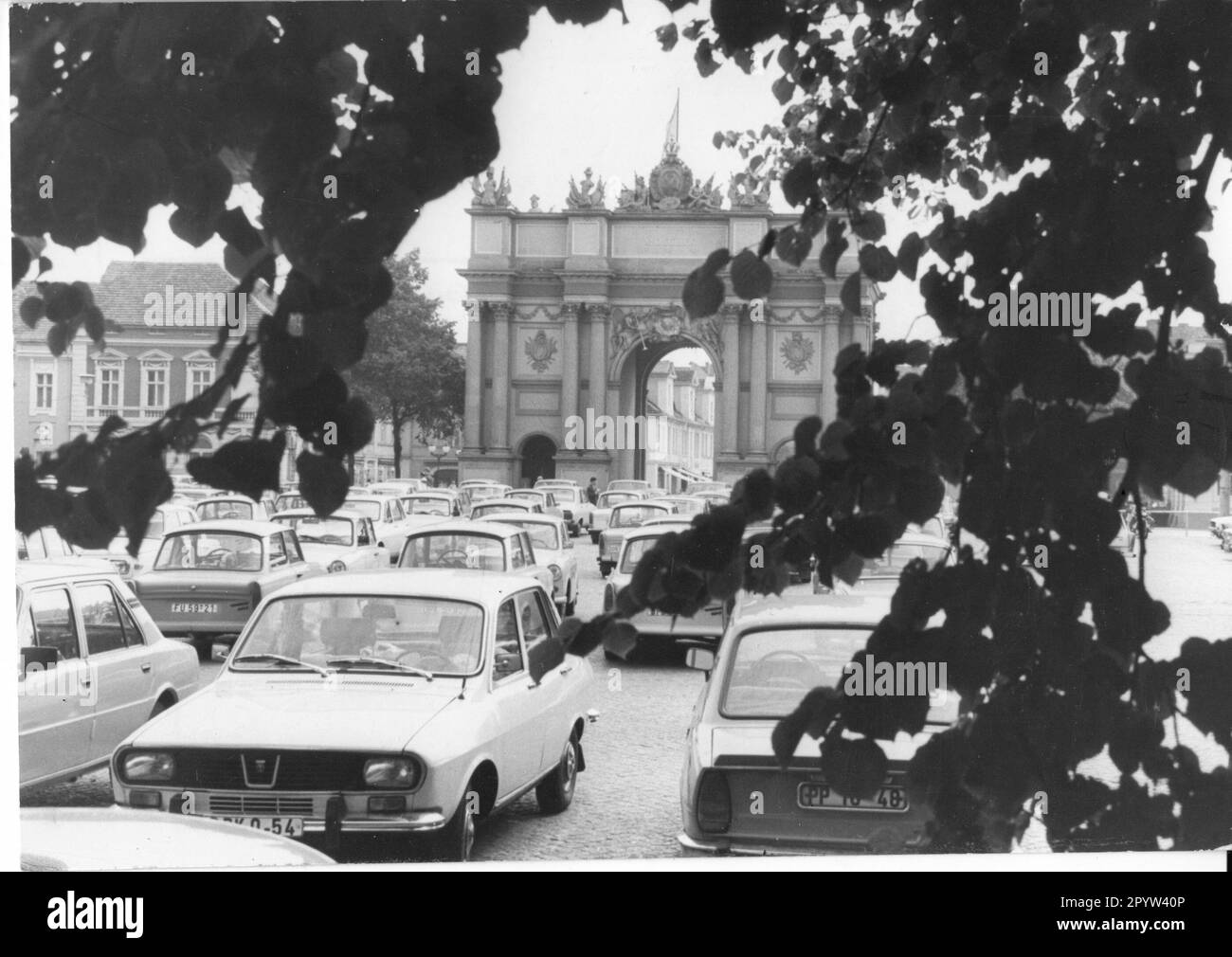 Potsdam Luisenplatz Platz der Nationen 1985 with passenger car Dacia in the foreground from Romania Bauart Photo: MAZ/Christel Köster [automated translation] Stock Photo