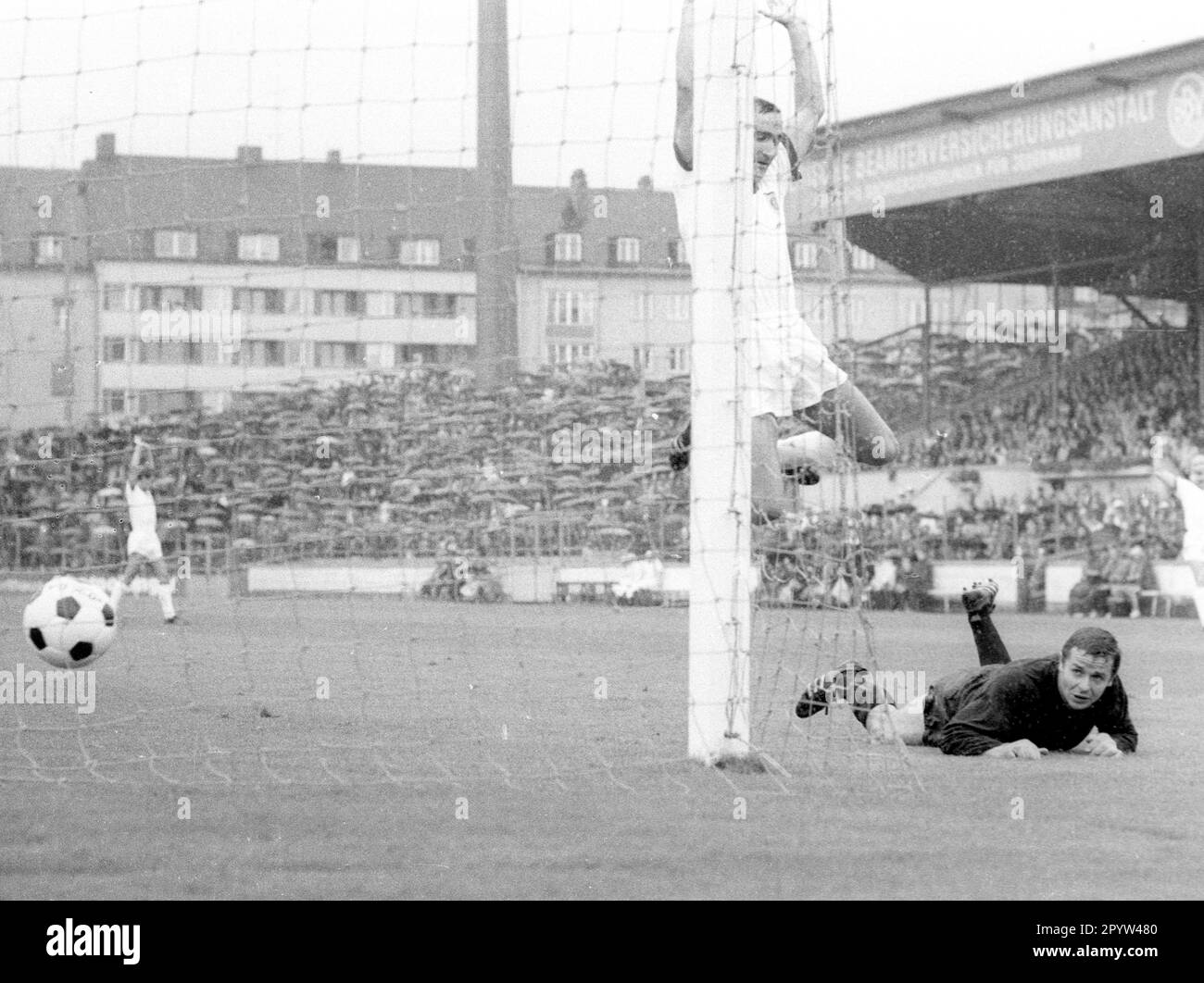 FC Bayern München 1.FC Kaiserslautern 20 / 17.08.1968 / Rainer