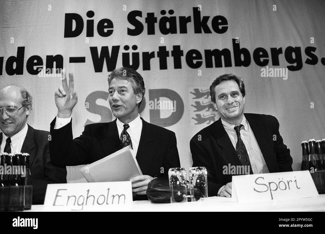 Germany, Lahr, 10.03.1992. Archive: 32-39-14 State parliament election campaign in Baden-Wuerttemberg Photo: SPD chairman Bjoern Engholm and SPD top candidate Dieter Spoeri [automated translation] Stock Photo